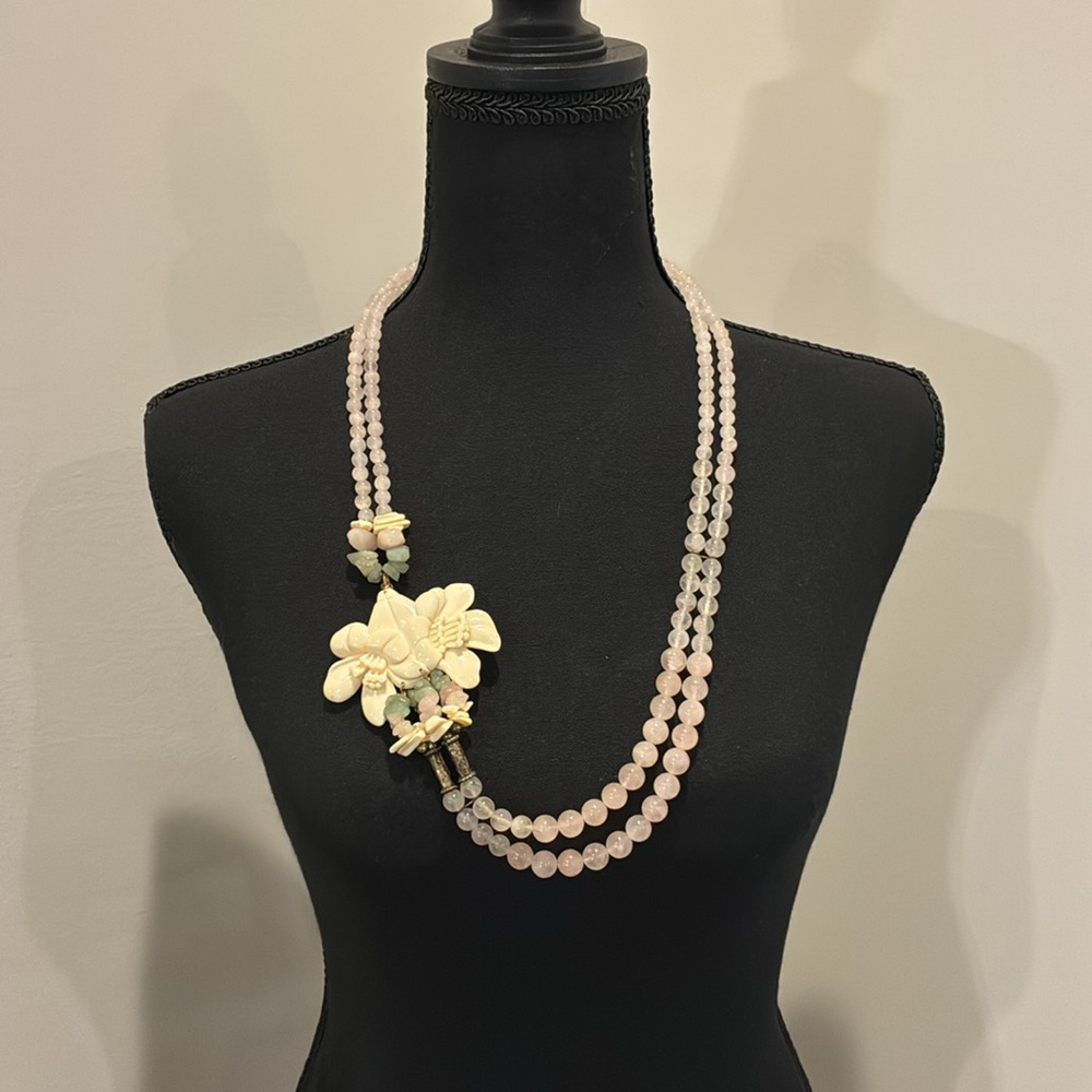 Vintage Shell Floral Necklace